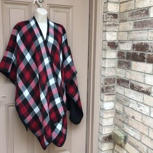 Woolrich reversible poncho